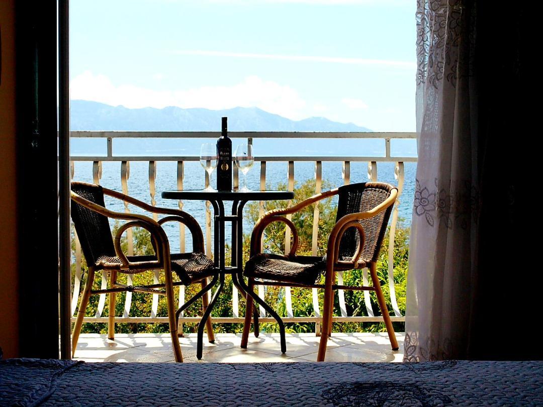 Apartment Franic Sućuraj Екстериор снимка