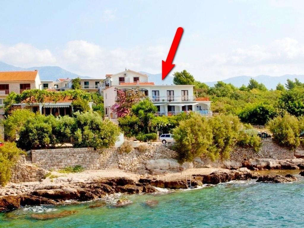 Apartment Franic Sućuraj Екстериор снимка
