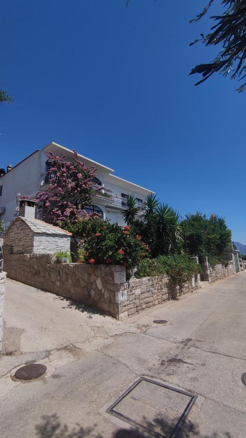 Apartment Franic Sućuraj Екстериор снимка