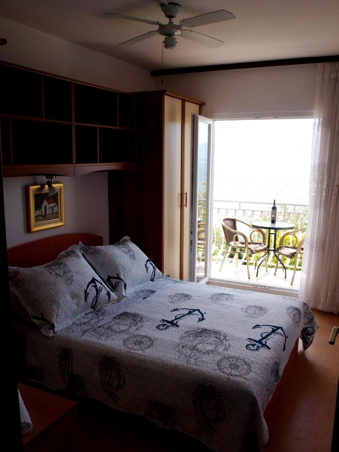 Apartment Franic Sućuraj Екстериор снимка
